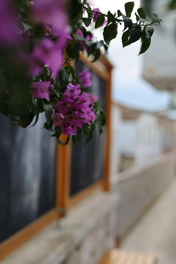 Monat Otel Alacati 2*,  Turkey