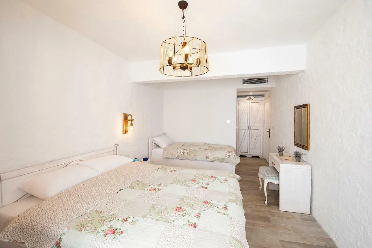 Monat Otel Alacati Hotel
