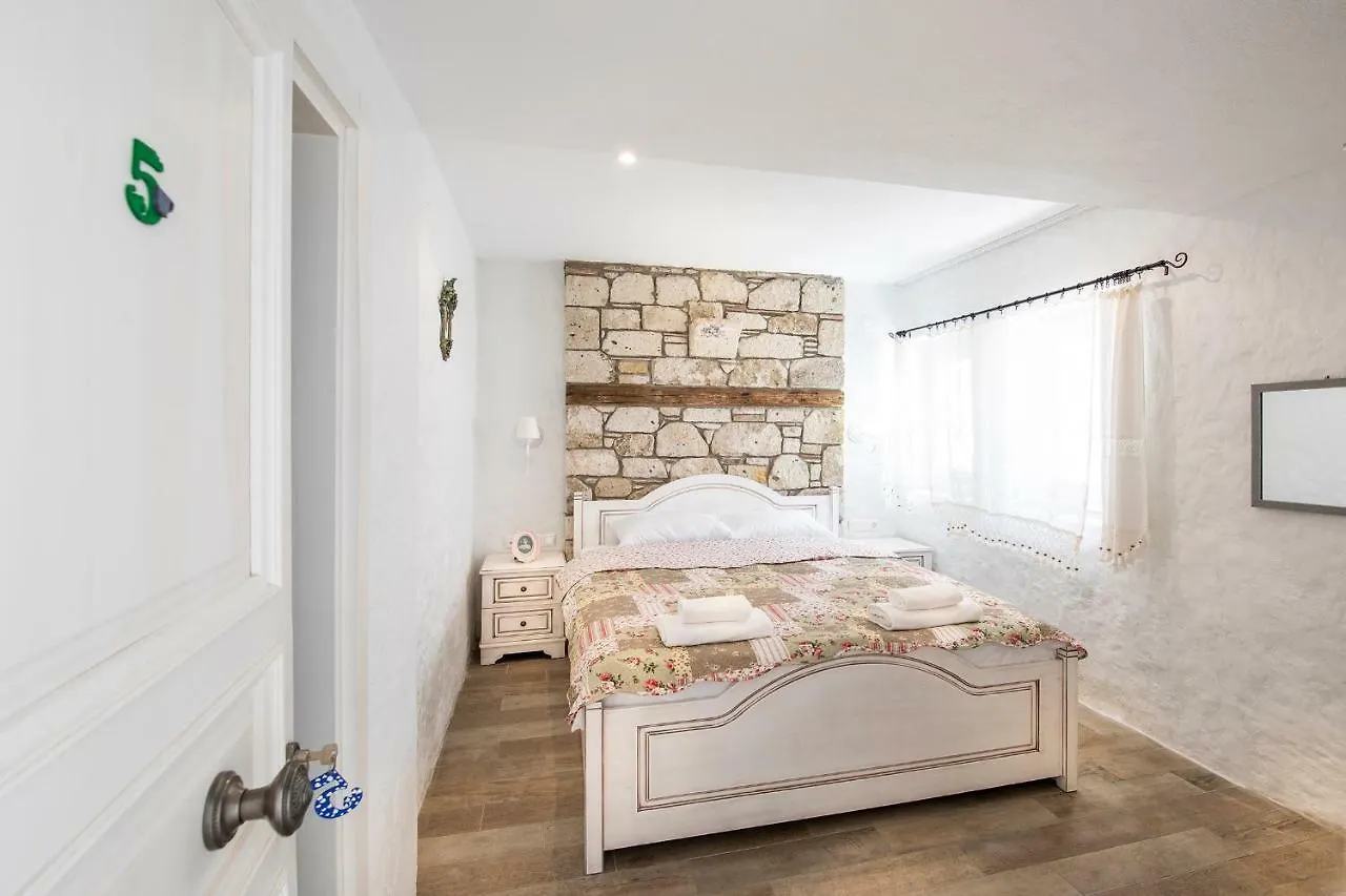 Hotel Monat Otel Alacati